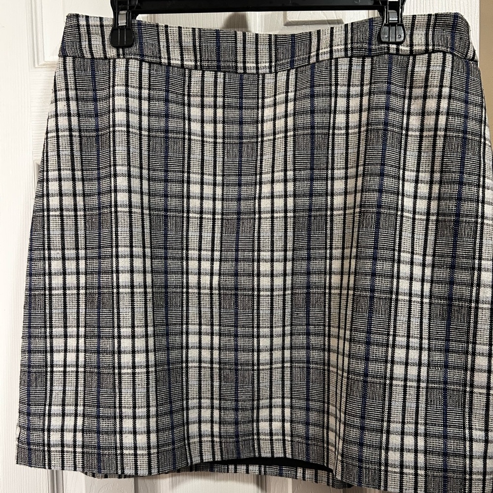 Nine West Black and White Plaid A-Line Skirt